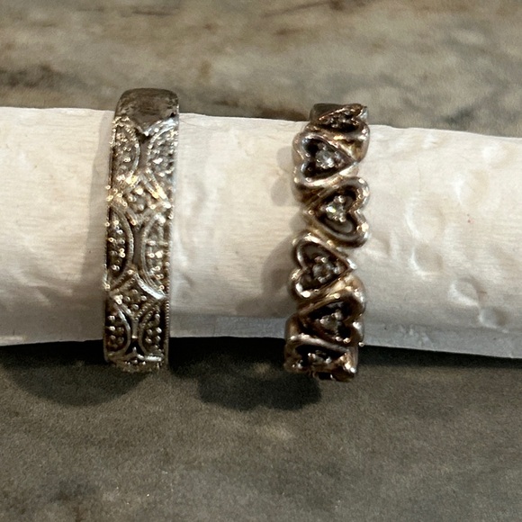 Jewelry - Two sterling Silver diamond heart ring and band sz 8 1/20cttw breathtaking